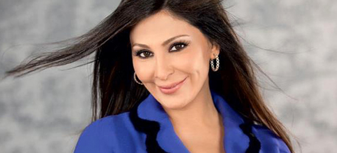 إليسا تتناول العشاء في ميلانو Choufijdid Com