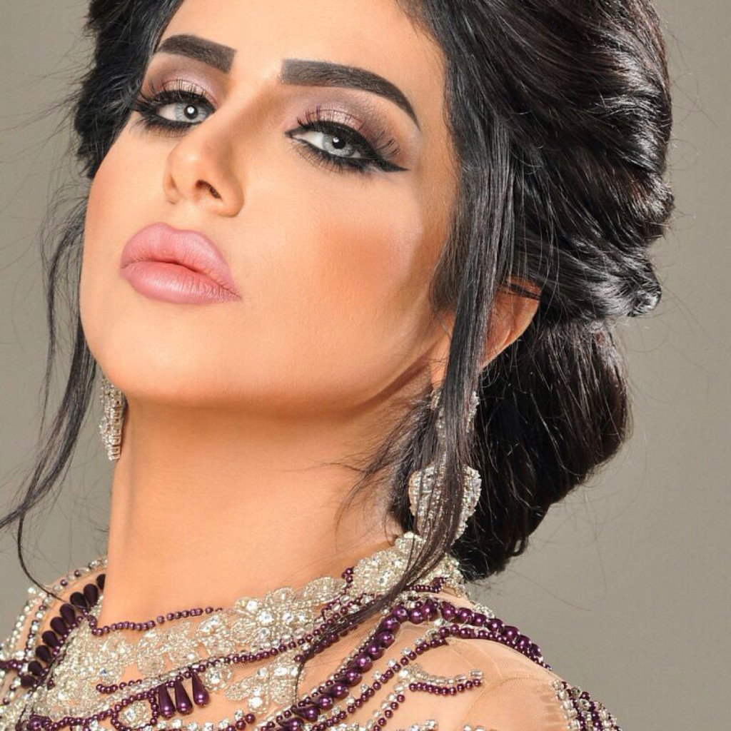 حليمة بولند