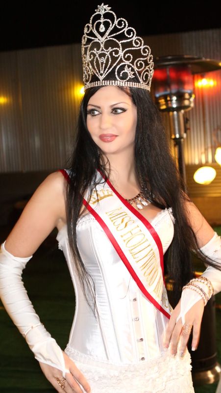 روليتا فقيه (3)